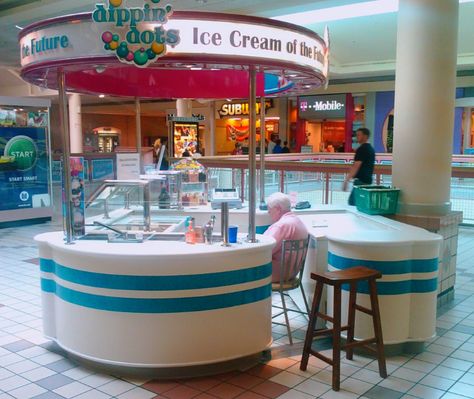 16 Mall Food Court Restaurants You Were Obsessed With As A Teen - Delish.com Dippin Dots Ice Cream, Nordstrom Cafe, Milkshake Shop, Mall Food Court, Dead Malls, Dreamcore Aesthetic, Dippin Dots, Right In The Childhood, 2000s Nostalgia