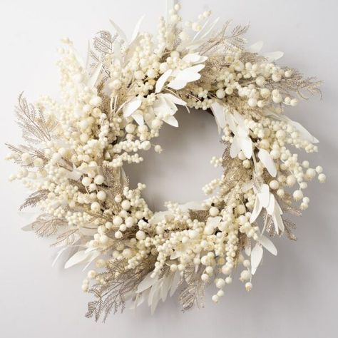 50+ Christmas Wreath To Warm Your Home; white wreath! This includes Christmas wreaths diy, Christmas wreaths for front door, Christmas wreath ideas, Christmas wreaths to make, Christmas wreaths & garlands & more! This also includes Christmas wreaths bows, white berry wreath, Christmas decor, easy Christmas wreaths, Christmas decorations, christmas decor ideas outdoor, christmas wreaths DIY easy, christmas decor front door, simple christmas wreaths! #christmaswreaths #christmaswreaths&garlands White Christmas Wreath Ideas, Christmas Wreath Designs, White Eucalyptus, Christmas Wreath Bows, White Christmas Wreath, Christmas Wreaths & Garlands, Christmas Wreaths Diy Easy, Wreaths Christmas, Easy Christmas Wreaths