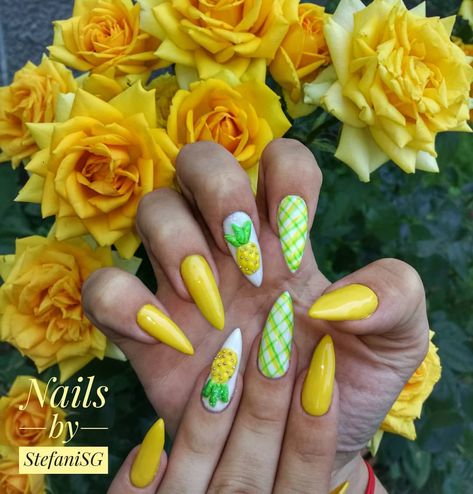 🍍3D Pineapple 🍍 . . #NewNails #BeautyNails #PineappleNails #YellowNails #Pineapple #Nails #NailsArt #Manicure #3dNailsDesigns Pineapple Nail Design, Donut Tattoo, Hawaiian Nails, Rockstar Nails, Tropical Nail Art, Pineapple Nails, Nail Polish Colors Summer, Fun Manicure, Tropical Nails