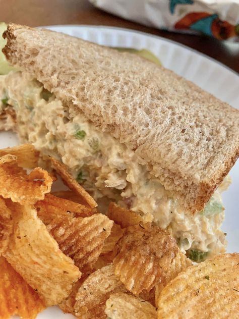 Chick pea salad sandwich Chick Pea Salad Sandwich Recipes, Chick Pea Sandwich Filling, Chick Pea Salad Sandwich, Chick Pea Salad Recipes, Chickpeas Sandwich, Chickpea Sandwich, Budget Dinners, Pea Salad Recipes, Artichoke Salad