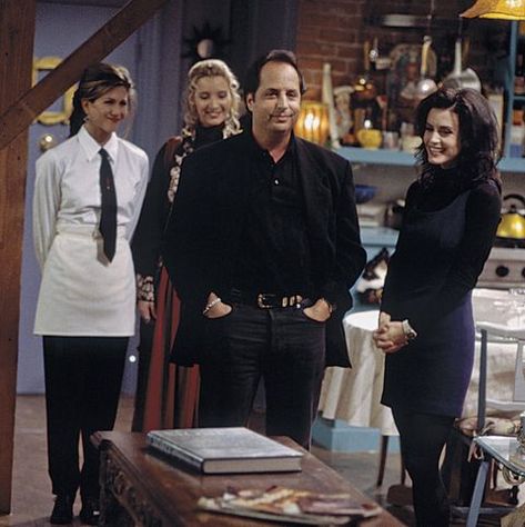 Friends - Season 1 Jon Lovitz, Friends Season 1, Christine Taylor, Rachel Green Outfits, Best Fitness Tracker, Kristin Davis, Friends Cast, Friends Season, Hugh Laurie