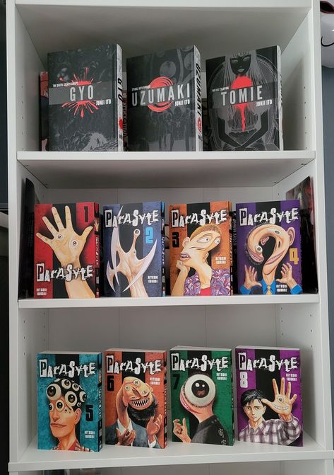 Junji Ito Book Collection, Junji Ito Room Decor, Junji Ito Manga Book, Dissolving Classroom Junji Ito, Junji Ito Collection Wallpaper, Junji Ito Comic, Junji Ito Books, Junji Ito Collection Manga, Manga Book Aesthetic