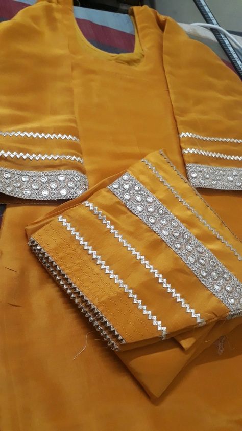 Mirror Lace Design On Suits, Simple Suit Designs With Laces, Plain Suits Design With Lace, Simple Suit Designs, Mohri Design, Lace Designs On Suits, Easy Indian Dessert Recipes, Designer Suits For Wedding, Boutique Suit