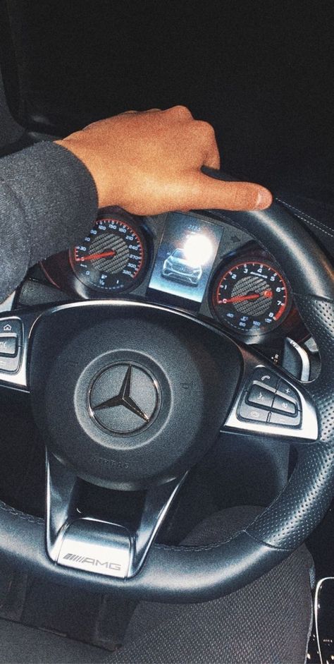 Fake Car Snap, Car Snap, Black Mercedes Benz, Driving At Night, Night Rides Snapchat, Cars Photography, Wallpaper Luxury, Party Drinks Alcohol, Girls Driving