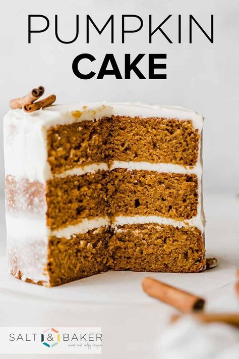 Moist Pumpkin Cake, Pumpkin Roll Recipe Easy, Pumpkin Cake Recipe, Halloween Pumpkin Cake, Pumpkin Rolls Recipe, Fall Cake Recipes, Fall Cake, Pumpkin Cake Recipes, Homemade Pumpkin Puree