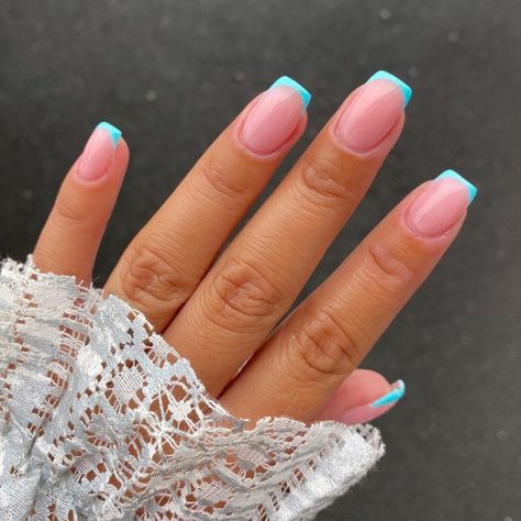 French Tapered Square Nails, Tapered Square Nails Summer, Sky Blue French Tip Nails, Colourful French Tip Nails, Blue French Tip Nails, Fab Mood, Mood Wedding, Blue French Tip, Classic Nail Art