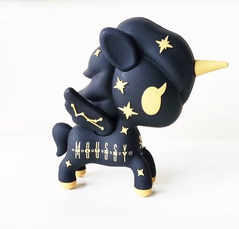 Tokidoki Figures, Tokidoki Collection, Toki Doki, Vinyl Art Toys, Fantasy Art Dolls, Anime Figurines, Unicorn Rainbow, Zodiac Art, Cute Room Decor