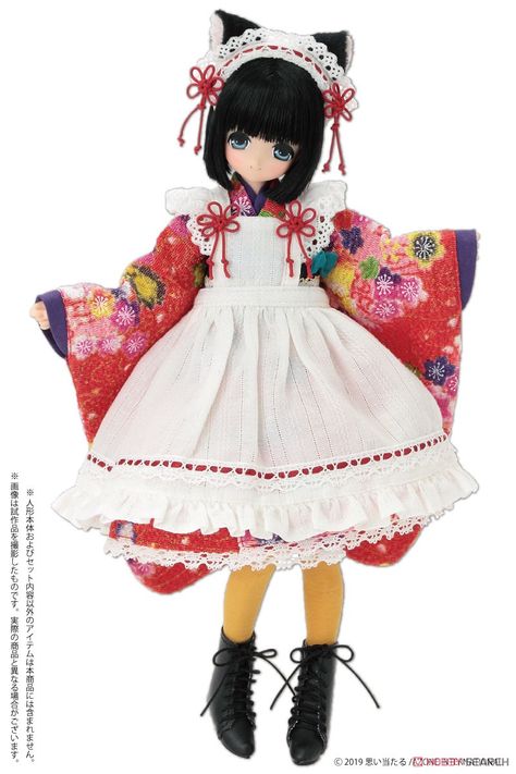 Japanese Maid Outfit, Kimono Maid Outfit, Red Kimono Traditional, Japanese Dolls Anime, Red Yukata, Red Kimono Traditional Japanese, Doll Images, Traditional Japanese Kimono, Kimono Design