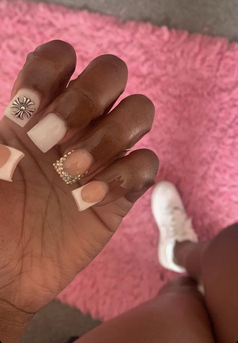 Short Chrome Hearts Nails, White Nails With Cross, White Short Nails, Classy Acrylic, Birthday Fit, Tiktok Aesthetic, Stylish Nails Designs, White Acrylic Nails, Classy Acrylic Nails