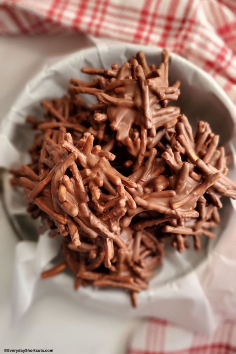 Chocolate Butterscotch Haystacks Hay Stacks Recipe, Recipes With Butterscotch Chips, Butterscotch Haystacks, Hay Stacks, Haystacks Recipe, Gluten Free Pretzels, Chow Mein Noodles, Butterscotch Chips, Cookie Tins