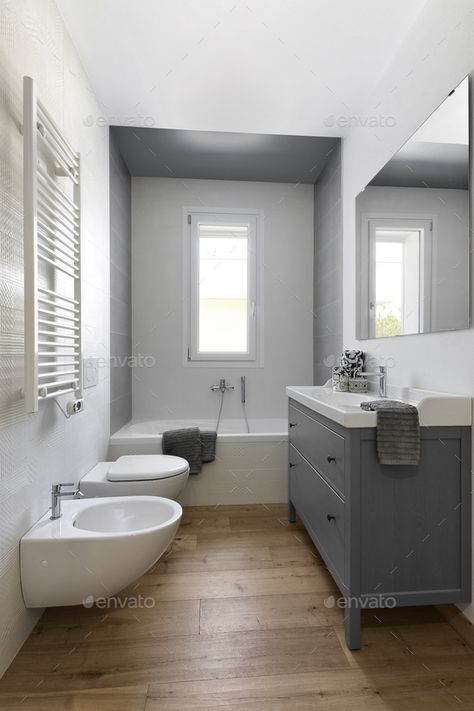 Small Bathroom Ideas With Bidet, Bidet Bathroom Ideas, Bathroom With Bidet Ideas, Small Bathroom With Bidet, Country Style Bathroom Ideas, Bathroom With Wood Floor, Modern Bathroom With Wood, Bathroom Wood Floor, Moduleo Flooring