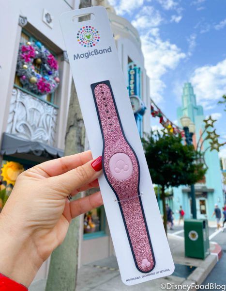 Magicband Disney, Disney Coquette, Disney Magicband, Disney Bands, Disney Prom, Disney 2023, Disney Shopping, Disney Magic Bands, Cute Disney Outfits