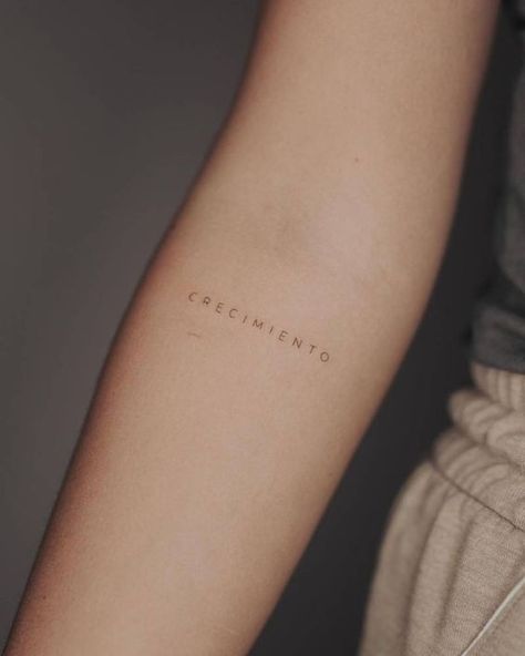 Minimal Letter Tattoo, Simplicity Tattoo, Tattoo Handwriting, Tattoo Word Fonts, Fonts For Tattoos, Tattoos Fonts, Handwriting Tattoos, Small Back Tattoos, Type Tattoo