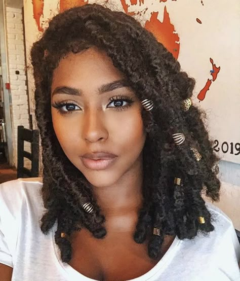 Faux Locs Long, Short Faux Locs, Faux Locs Bob, Faux Locs Styles, Sisterlocks Styles, Kanekalon Hairstyles, Transitioning Hairstyles, Marley Hair, Faux Locs Hairstyles