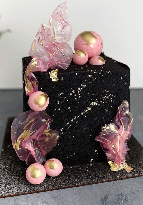 Black Square Birthday Cake Topped with Gold and Pink Balls , black birthday cake Bubble Cake Ideas, Tropical Cake Ideas, Square Birthday Cake, Square Cake Design, Modern Birthday Cakes, Tropical Cake, Bubble Cake, Gold Birthday Cake, Pinterest Cake