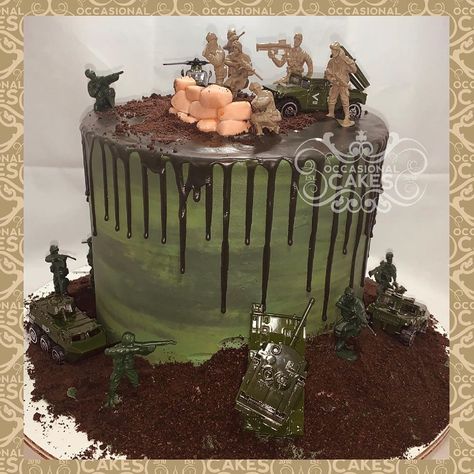 Army Guy Cake, Army Man Birthday Cake, Army Birthday Cake Ideas, Army Men Birthday Cake, Army Themed Birthday Cake, Army Cakes For Boys, Camo Cakes For Boys, Military Cake Ideas, Camoflauge Cake