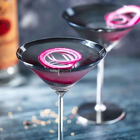 Pickled Onion Gibson Martini. Elegant + Delicious! #cocktails #dinnerparty #martini #gibson #pickledonion #entertaining #mixeddrinks Gibson Martini, Vodka Wine, Lemon Blueberry Bread, Cinnamon Raisin Bread, Raisin Bread, Blueberry Bread, Lemon Muffins, Healthy Grains, Pickle Juice