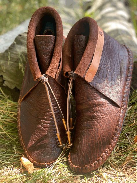 Mens Moccasins Boots, Moccasin Patterns, Mens Leather Moccasins, Moccasins For Men, Diy Moccasins, Native American Moccasins, Handmade Moccasins, Moccasin Pattern, Bison Leather