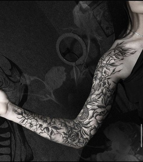 #occult #darktattoo #darkart #goth #flashwork #surrealism #flowers Occult Sleeve Tattoo, Goth Sleeve Tattoo, Surrealism Flowers, Gothic Floral Tattoo, Flower Sleeve Tattoo, Gothic Hippie, Hippie Tattoo, Pieces Tattoo, Floral Tattoo Sleeve