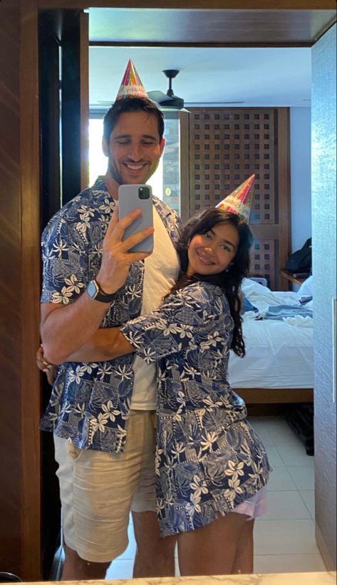 Height Difference Couple, Tall Boyfriend, Gym Couple, Couple Matching Outfits, Height Difference, Classy Couple, Honeymoon Outfits, Romantic Videos Couples, Western Wear For Women