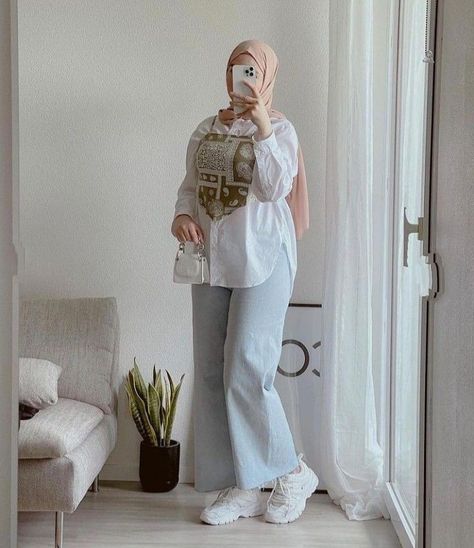 Chubby Girl Outfits, Fall Fashion Outfits Casual, Hijab Fashion Summer, Stylish Plus Size Clothing, Inspired Photoshoot, Stylish Hijab, Modest Fashion Hijab, Chubby Fashion, Dress Book