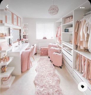 Hiasan Bilik Tidur, Bed Design Ideas, Dressing Room Decor, Dream Closet Design, Pink Bedroom Decor, Bedroom Decor For Teen Girls, Wardrobe Room, Closet Decor, Closet Room