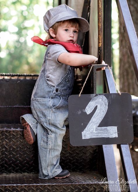 Get on BOARD and Follow this ONE! Choo Choo Birthday Party, Train Photoshoot, Train Birthday Theme, Thomas The Train Birthday Party, Thomas The Train Party, Birthday Photoshoot Ideas, Toddler Photoshoot, Toddler Ideas, Second Birthday Ideas