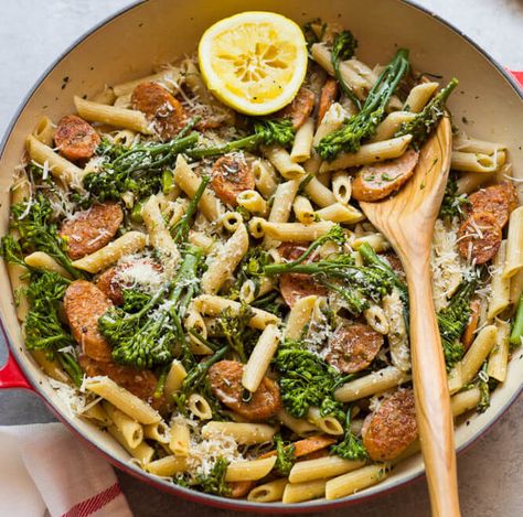 Dinner Under 30 Minutes, Broccolini Pasta, Chicken Sausage Pasta, Healthy Weeknight Dinners, Wheat Pasta, Whole Wheat Pasta, Healthy Pasta Recipes, Sausage Pasta, Healthy Pastas