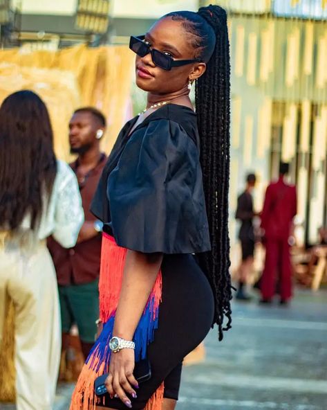 Baddie Hairstyles: 22 Inspos to Glam Up Your Hot Girl Look – Svelte Magazine Comfy Hairstyle, Straight Weave, Gorgeous Braids, Ponytail Updo, Easy Hairdos, Braids With Curls, Boho Braids, Braided Updo, Baddie Hairstyles