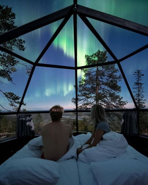 Glass Igloo Northern Lights, Glass Igloo Hotel, Northern Lights Finland, Northern Lights Hotel, Northern Lights Tattoo, Northern Lights Watercolor, Northern Lights Wallpaper, Northern Lights Painting, Aurora Borealis Northern Lights