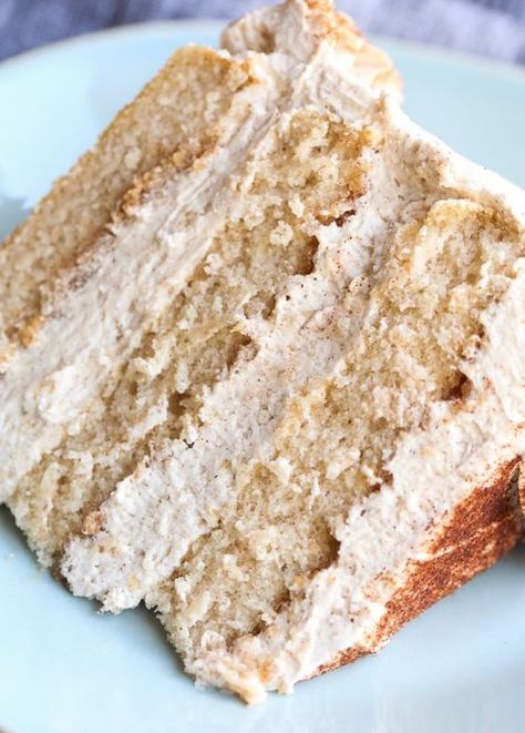 Cinnamon Buttercream, Cinnamon Glaze, Cake For Breakfast, Layer Cake Recipes, Cinnamon Cake, Cinnamon Roll Cake, Recipe Binder, A Piece Of Cake, Monkey Bread