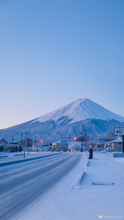 Gunung Fuji, Art Place, Fotografi Kota, Japan Aesthetic, Aesthetic Japan, Winter Wallpaper, Foto Art, City Aesthetic, Landscape Wallpaper