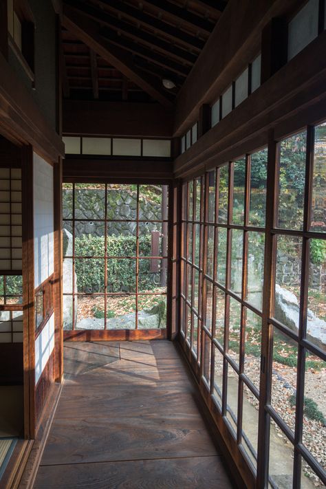 https://flic.kr/p/iJAXHT | Nihon Minka-en Open-air Museum (3) Minka House, Traditional Japanese Home, Air Museum, Outdoor Living Room, Japanese House, Open Air, My Dream Home, House Plan, Japanese Traditional