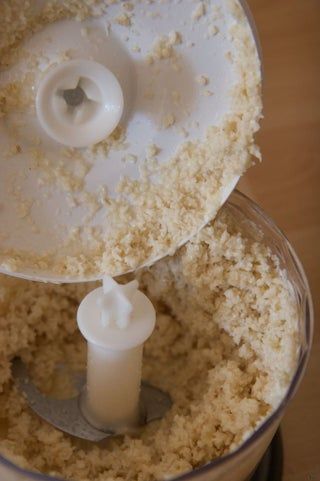 How To Make Horseradish, Horse Radish, Homemade Horseradish, Horseradish Recipes, Fresh Horseradish, Horseradish Cream, Radish Recipes, Prepared Horseradish, Horseradish Sauce