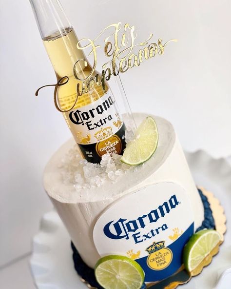 18th Birthday Cake For Guys, Funny 50th Birthday Cakes, Alcohol Birthday Cake, Beer Cakes, Beer Party Theme, Birthday Beer Cake, Liquor Cake, Beer Birthday Party, Alcohol Cake