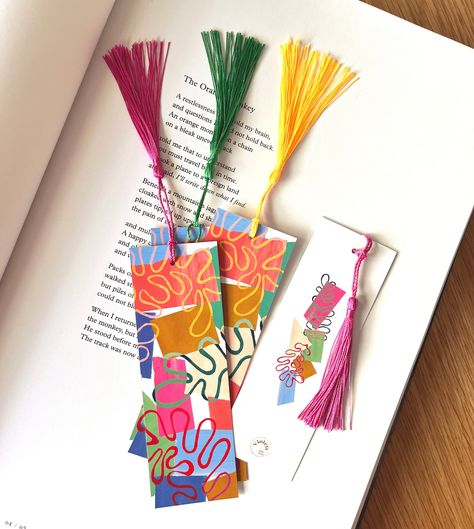 Showcase Ideas, Leaf Paintings, Bookmark Design, Tassel Bookmark, Abstract Leaf, Colourful Abstract, Book Marks, Floral Inspiration, Diy Decorations