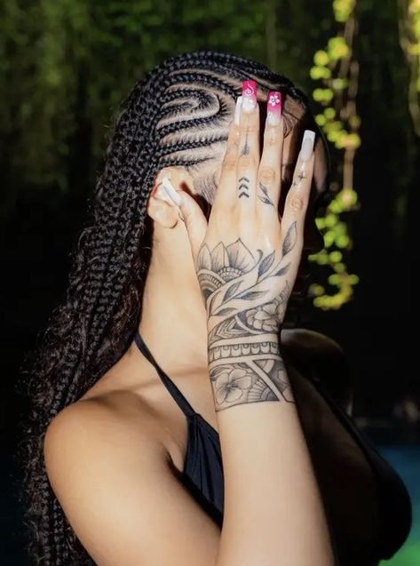 Girl Hand Tattoos Black Women, Native American Hand Tattoos For Women, Lower Wrist Tattoos For Women, Half Hand Tattoos For Women, Hand And Forearm Tattoo Women, Samoan Hand Tattoo Women, Whole Hand Tattoos For Women, Forearm Tattoo Women Cover Up, Wrist Tattoos For Women Flower