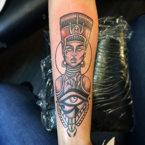 Egyptian Tattoo For Women, Egyptian Tattoo Designs, Egyptian Queen Tattoos, Nefertiti Tattoo, Egyptian Tattoo Sleeve, African Tattoo, Egypt Tattoo, Queen Tattoo, Goddess Tattoo