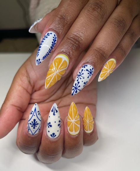 Bridal Shower Nails, Lemon Nails, Blue And White Nails, China Nails, Squeeze The Day, Crazy Nail Art, Nail Techniques, Geometric Nail, Summery Nails