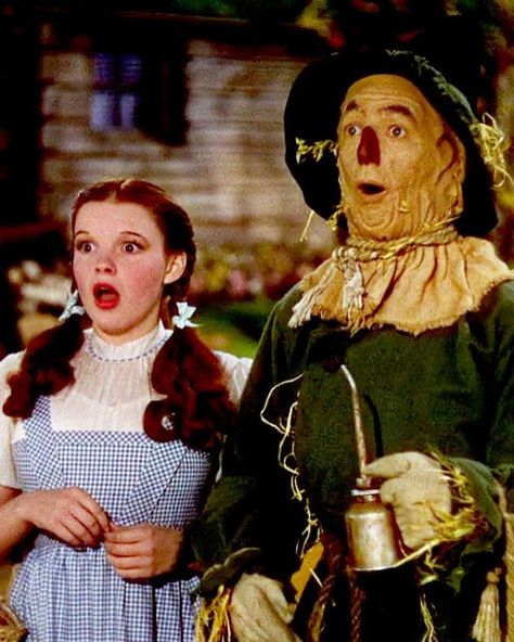 Judy Garland on Instagram: "My Dorothy & Scarecrow👠 #judygarland #judy #raybolger #scarecrow #dorothy #dorothygale #wizardofoz #thewizardofoz" Scare Crow Wizard Of Oz, Dorothy And Scarecrow, Dorothy Scarecrow, Jack Haley, Ray Bolger, Wizard Of Oz Characters, Wizard Of Oz Movie, Scare Crow, Oz Movie