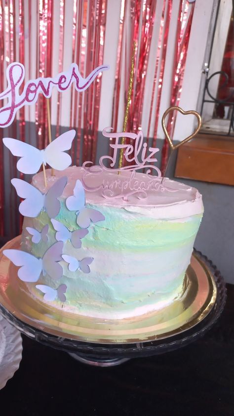 Cake Ideas Taylor Swift, Taylor Swift Lover Party, Birthday Cake Butterfly, Cake Taylor Swift, Cake With Butterflies, Cake Butterfly, Lover Cake, Cake Bday, Eras Party