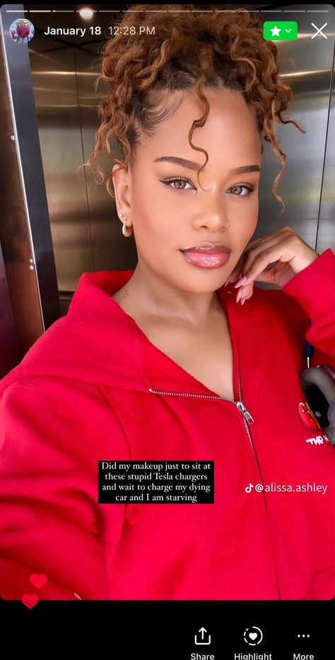 Alissa Ashley Makeup, Alissa Ashley, Hell Hound, Alyssa Ashley, Hairstyles Pictures, Lisa Bonet, Messy Buns, Braids Hairstyles Pictures, My Type