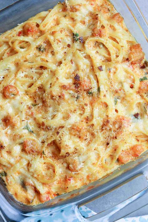 Crawfish Fettucine Recipe, Crawfish Fettuccine, Crab Benedict, Crawfish Pasta, Crawfish Dishes, Classic Cajun Recipes, Fettuccine Recipes, Crawfish Recipes, Cajun Crawfish