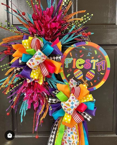 40th Fiesta, Cactus Wreath, Fiesta Wreath, Themed Wreaths, Fiesta Decor, 10 Mayo, Colorful Centerpieces, Mexican Fiesta Party, Holiday Wreaths Diy