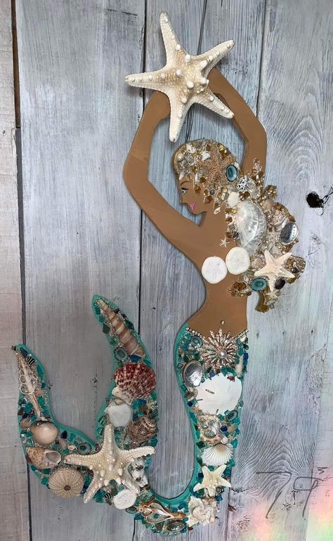 Ocean Art Ideas, Mermaids On Wood, Beachy Crafts, Mermaid Sculpture, Diy Mermaid, 3d Canvas, Mermaid Statues, Shell Craft, Abstract Wall Painting