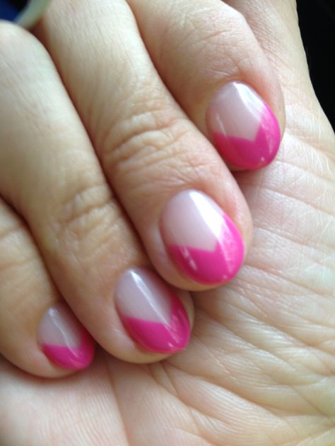 Fresh new calgel mani from Marie Nails! Hot pink triangle French manicure with clear base. Rose Gold French Tip, Clear French Tip, Natural French Nails, Magenta Nails, Marie Nails, Gold French Tip, Short French Tip Nails, French Tip Manicure, Rose Gold Colour