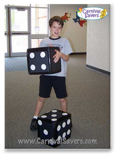 Giant Dice Roll carnival game idea! Fundraising Carnival, Math Carnival, Giant Dice, School Carnival Games, Backyard Carnival, Fall Festival Games, Carnival Night, Camp Games, Fall Carnival