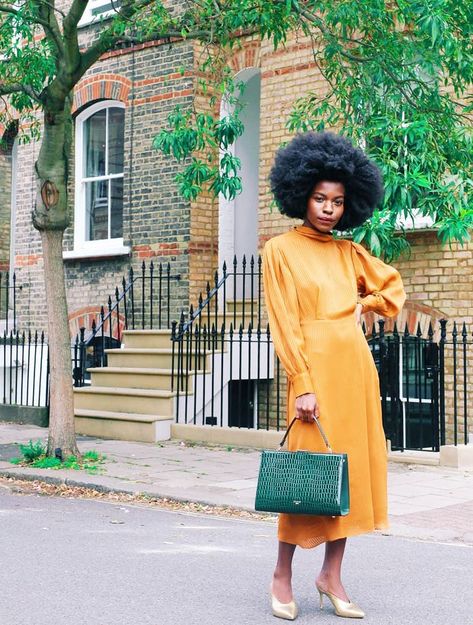 Best And Other Stories Dresses: Freddie Harrel is just one of influencers who've snapped up this golden dress Freddie Harrel, Golden Dress, Jeanne Damas, Black Queens, Fabulous Clothes, Runway Trends, Person Standing, Uk Fashion, Fashion Bloggers