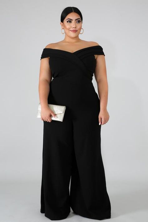 Black Jumpsuit Outfit Formal, Prom Pants, Black Tie Outfits, Jumpsuit Shorts, Outfits Gorditas, Embellished Jumpsuit, Tail Dress, Plus Jumpsuit, Evening Jumpsuit