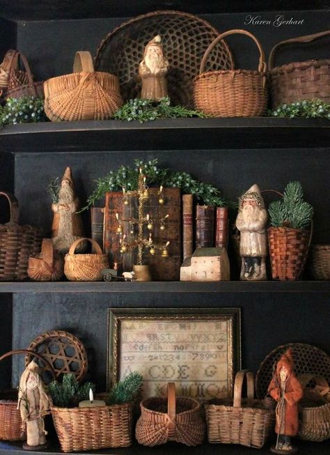 Basket Collection Display, Decorating Bookcases For Christmas, Antique Booth Shelving Ideas, Wicker Shelf Styling, Fall Antique Booth Displays, Primative Decor Country, Christmas Bookcase Decor, Christmas Hutch Decorating Ideas, Hutch Decorating Ideas Display